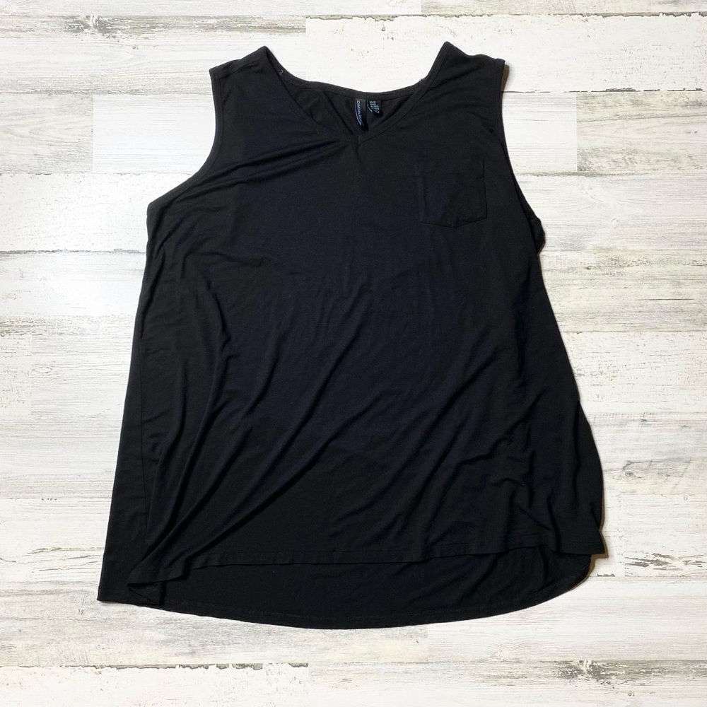 Women’s Plus Size V-neck Tank with Pocket